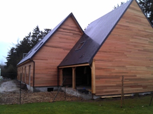 maison en bois avec bardage red-cedar construction en ossature bois